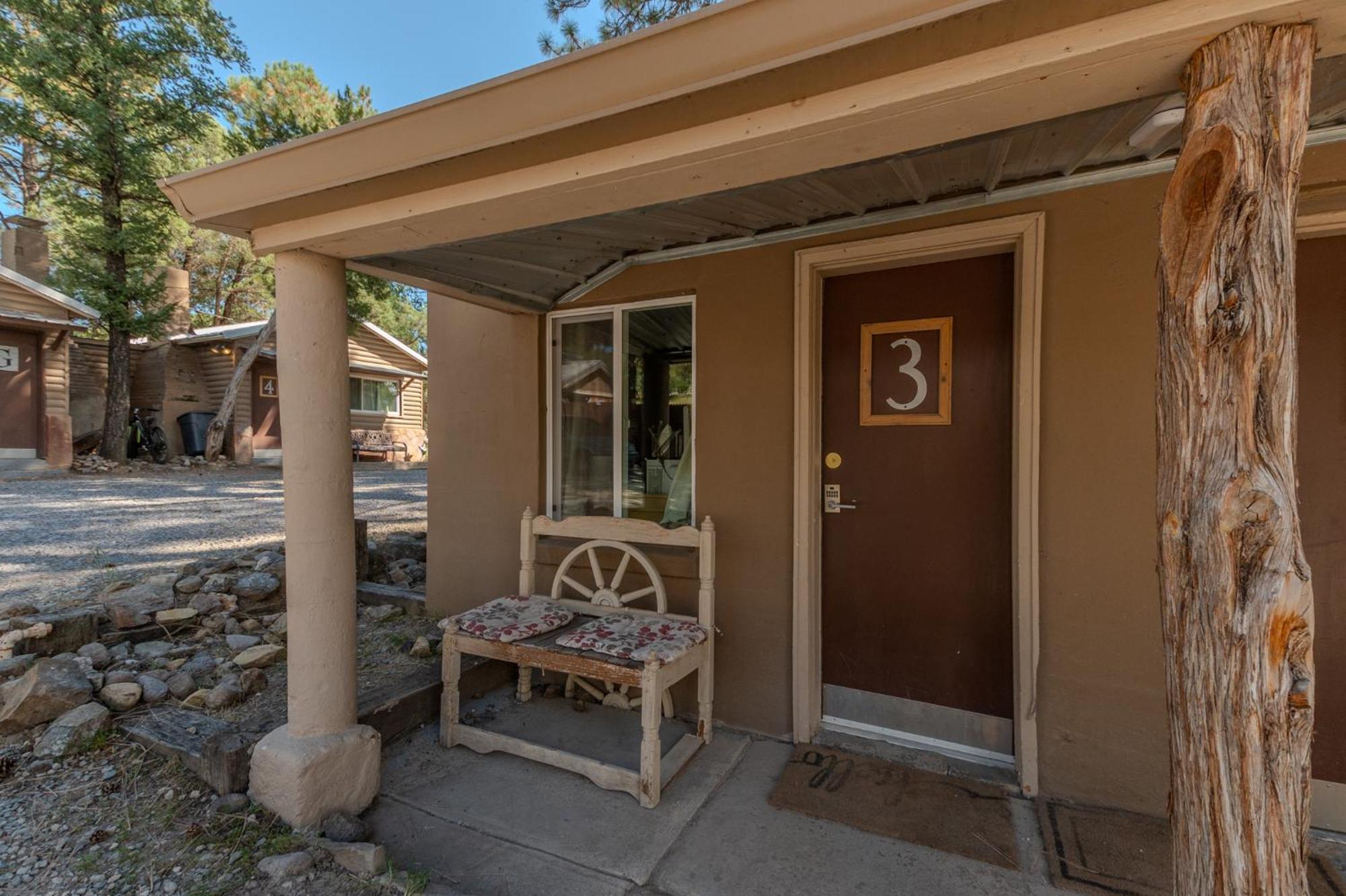 Enchanted Hideaway Cabins And Cottages Ruidoso Bagian luar foto