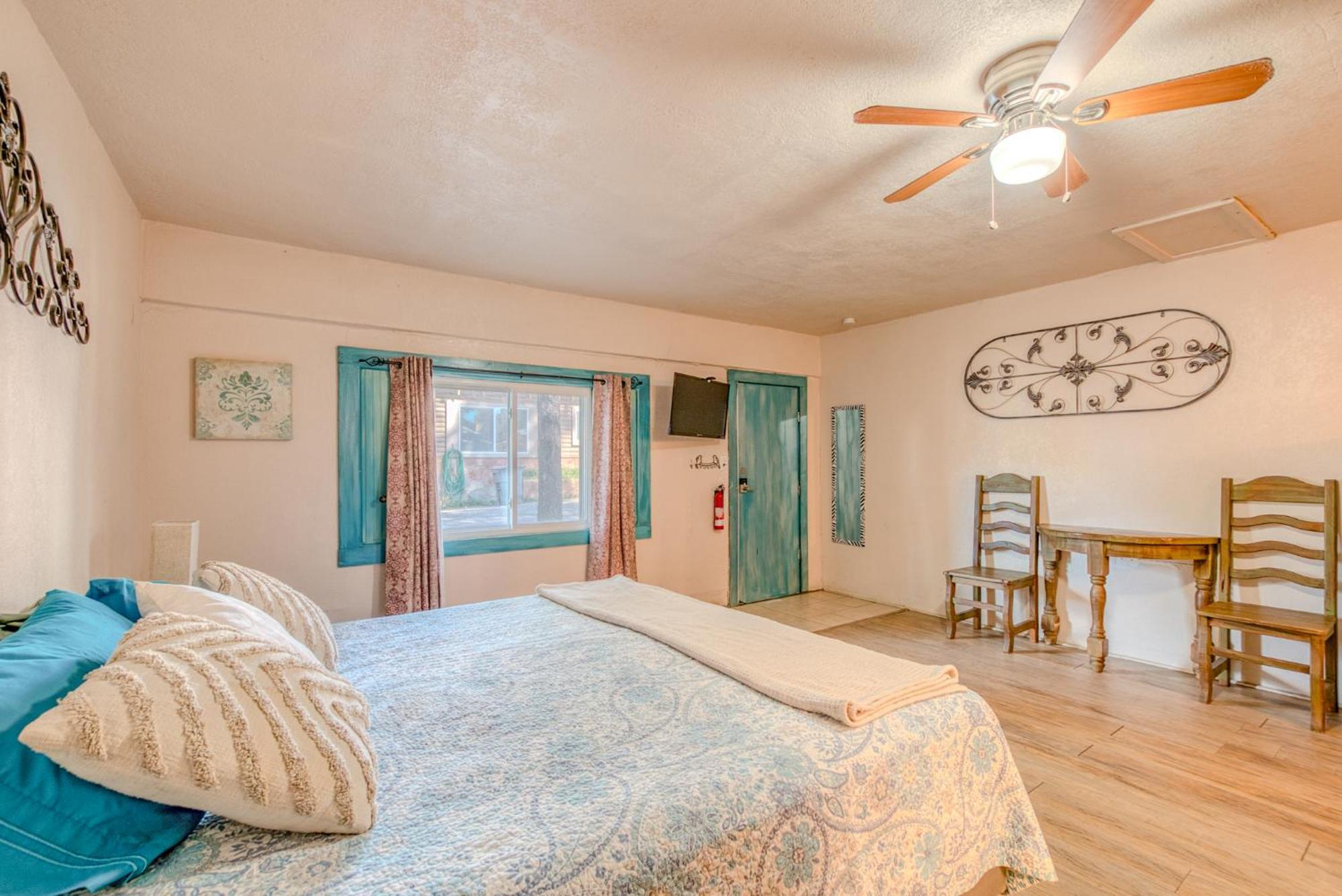 Enchanted Hideaway Cabins And Cottages Ruidoso Bagian luar foto