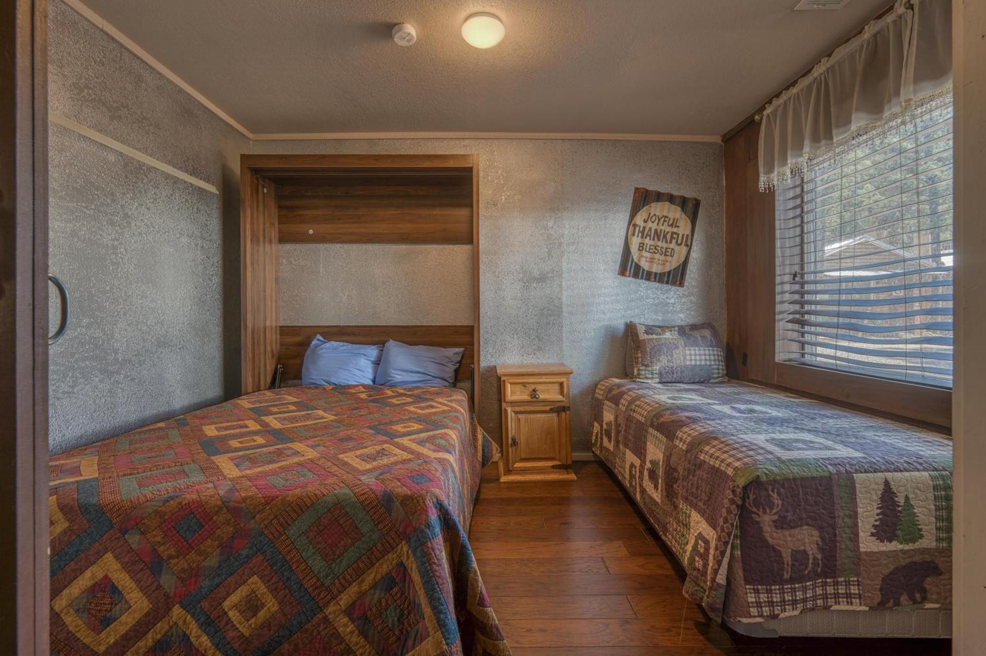 Enchanted Hideaway Cabins And Cottages Ruidoso Bagian luar foto